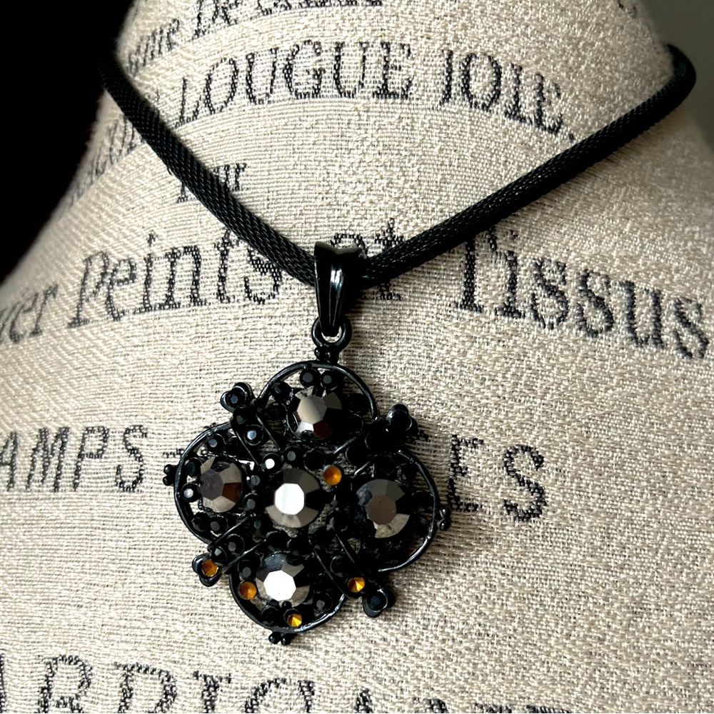Express Black Beaded Pendant Necklace